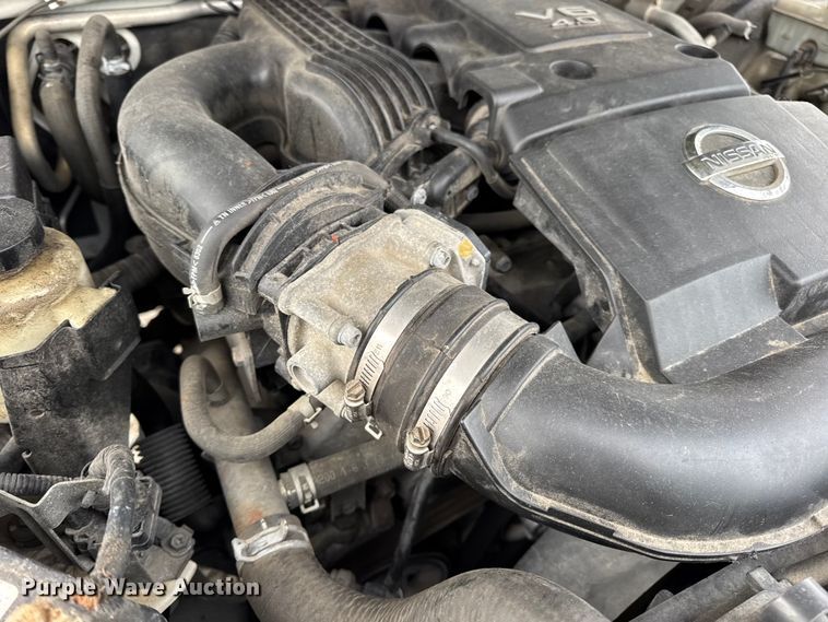 image for item EN0718 2006 Nissan Frontier LE Crew Cab pickup truck