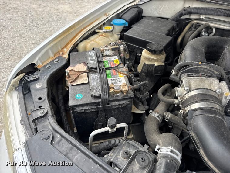 image for item EN0718 2006 Nissan Frontier LE Crew Cab pickup truck