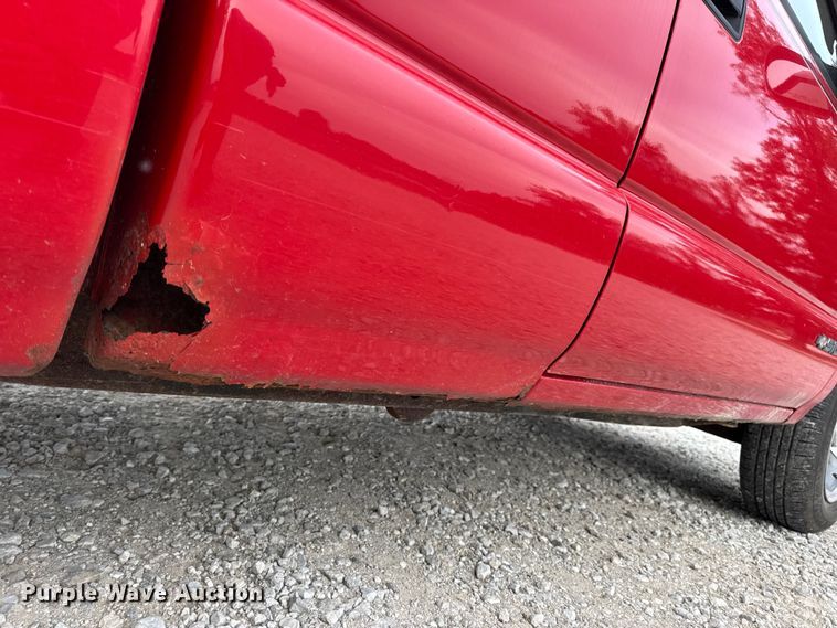 image for item EN0719 2003 Chevrolet S10 LS Ext. Cab pickup truck