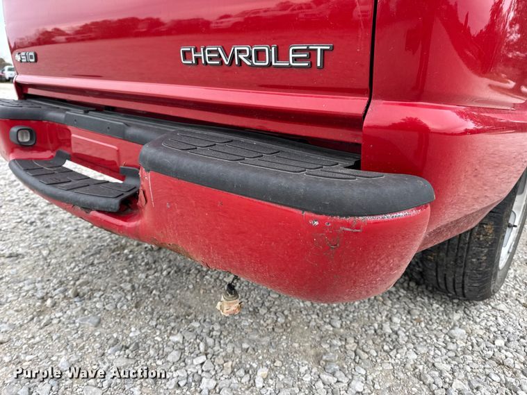 image for item EN0719 2003 Chevrolet S10 LS Ext. Cab pickup truck