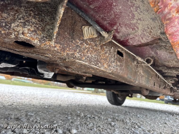 image for item EN0719 2003 Chevrolet S10 LS Ext. Cab pickup truck