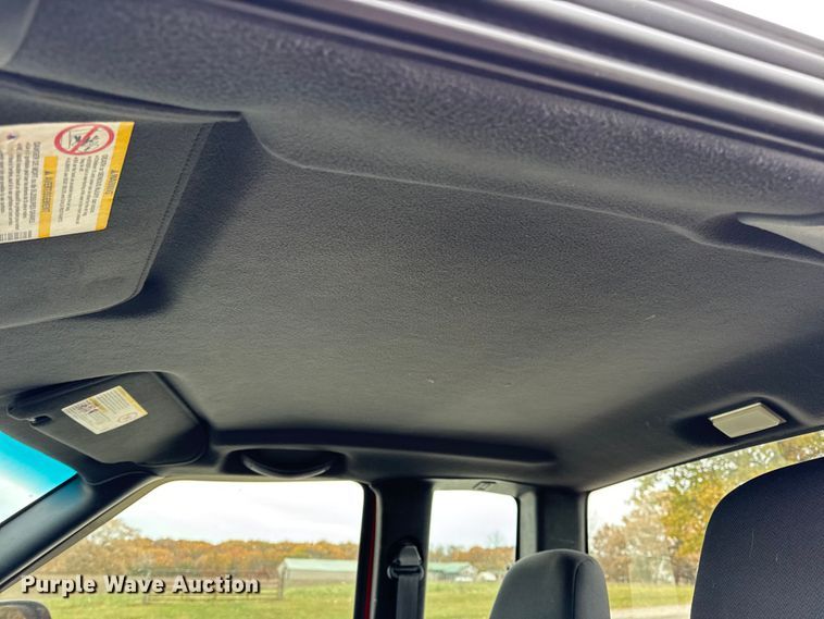 image for item EN0719 2003 Chevrolet S10 LS Ext. Cab pickup truck