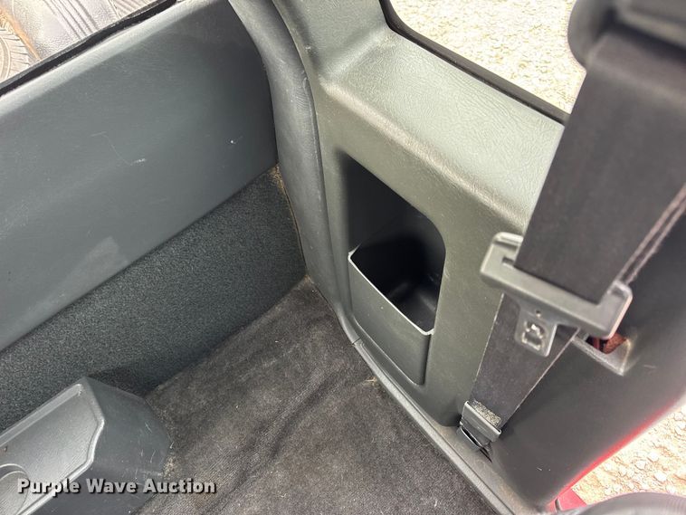 image for item EN0719 2003 Chevrolet S10 LS Ext. Cab pickup truck