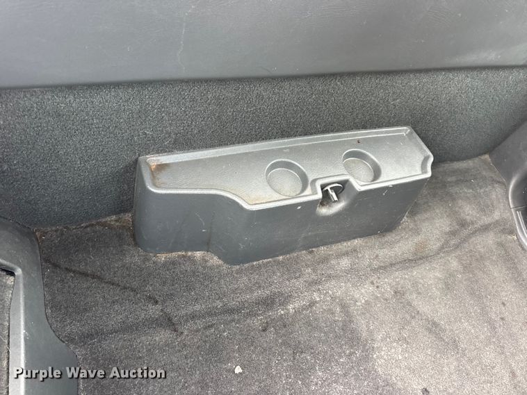 image for item EN0719 2003 Chevrolet S10 LS Ext. Cab pickup truck