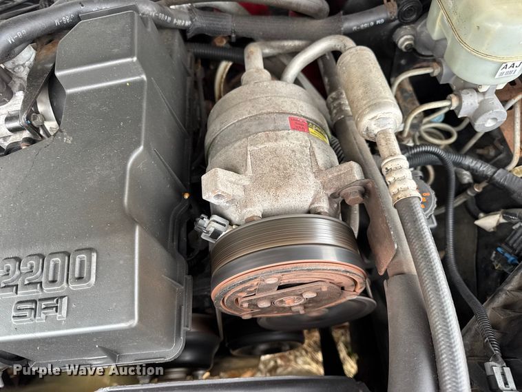 image for item EN0719 2003 Chevrolet S10 LS Ext. Cab pickup truck