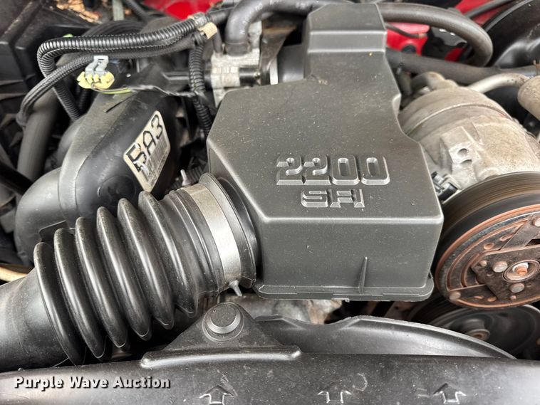 image for item EN0719 2003 Chevrolet S10 LS Ext. Cab pickup truck