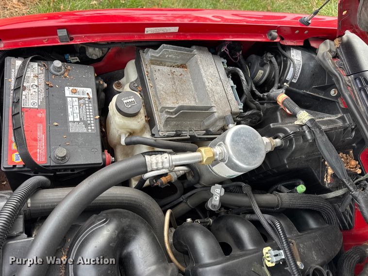 image for item EN0719 2003 Chevrolet S10 LS Ext. Cab pickup truck