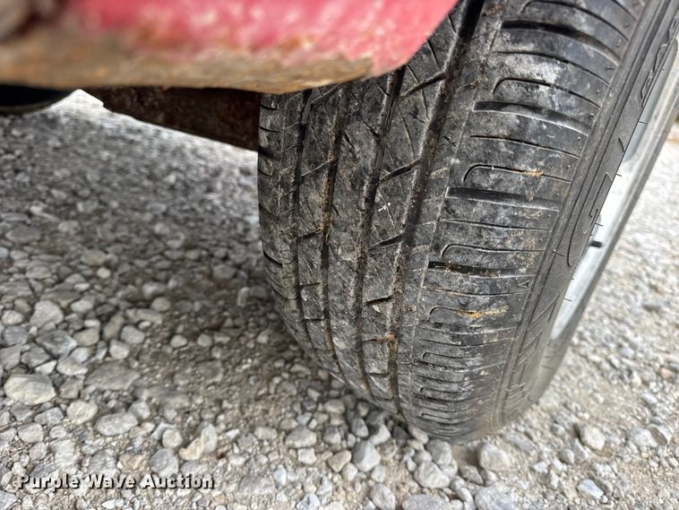 image for item EN0719 2003 Chevrolet S10 LS Ext. Cab pickup truck