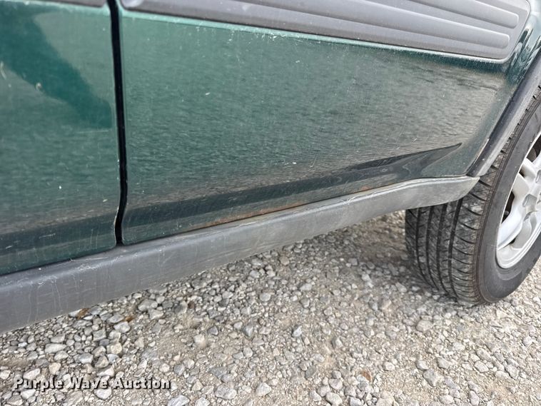 image for item EN0720 2001 Honda CR-V SUV