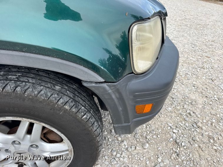 image for item EN0720 2001 Honda CR-V SUV