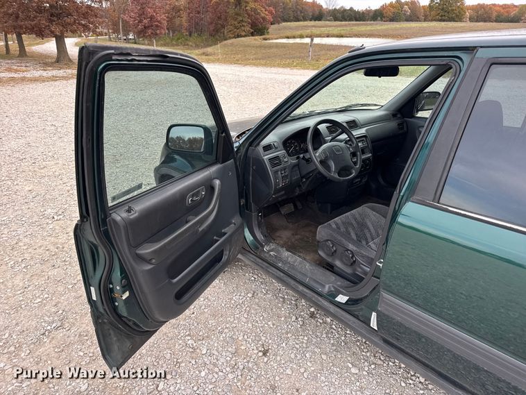 image for item EN0720 2001 Honda CR-V SUV