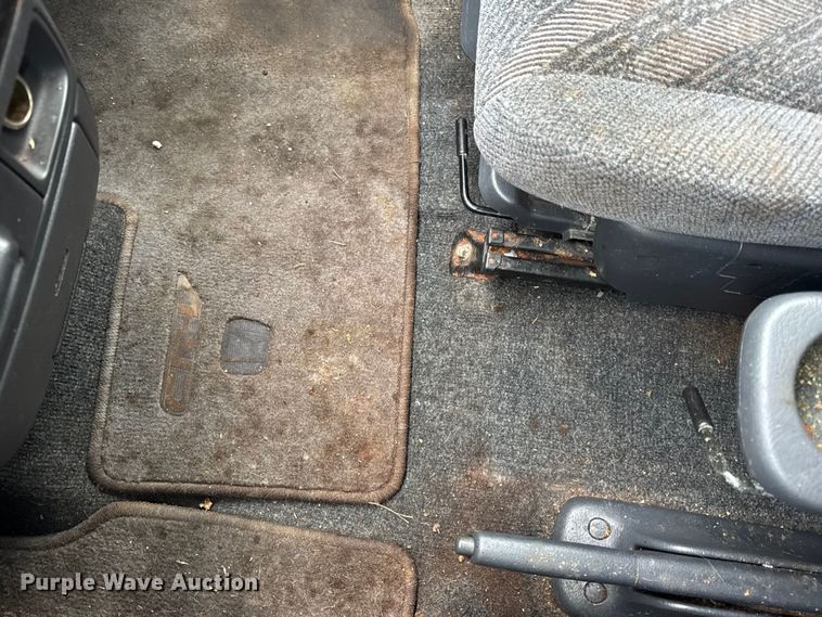 image for item EN0720 2001 Honda CR-V SUV