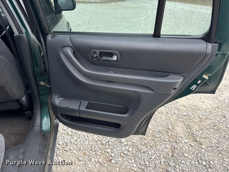 image for item EN0720 2001 Honda CR-V SUV