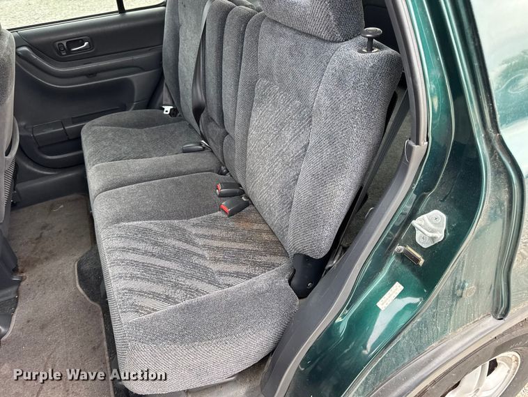 image for item EN0720 2001 Honda CR-V SUV