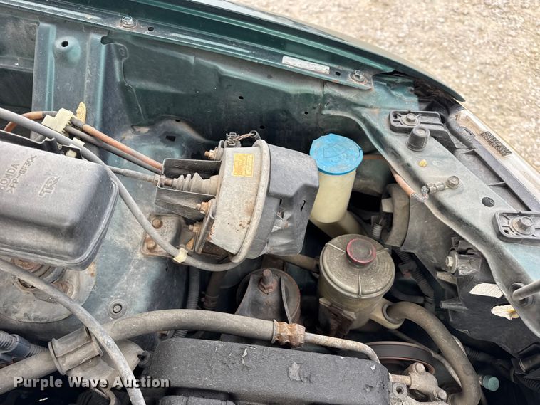 image for item EN0720 2001 Honda CR-V SUV