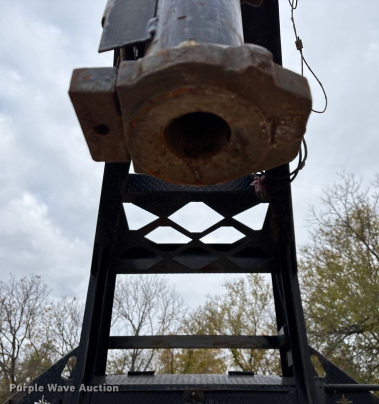 image for item EN5766 2012 Starlite equipment trailer