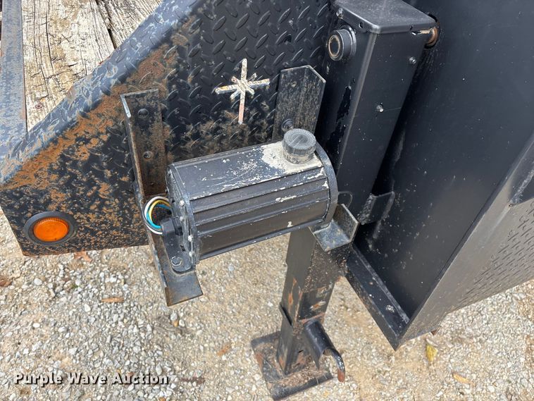 image for item EN5766 2012 Starlite equipment trailer