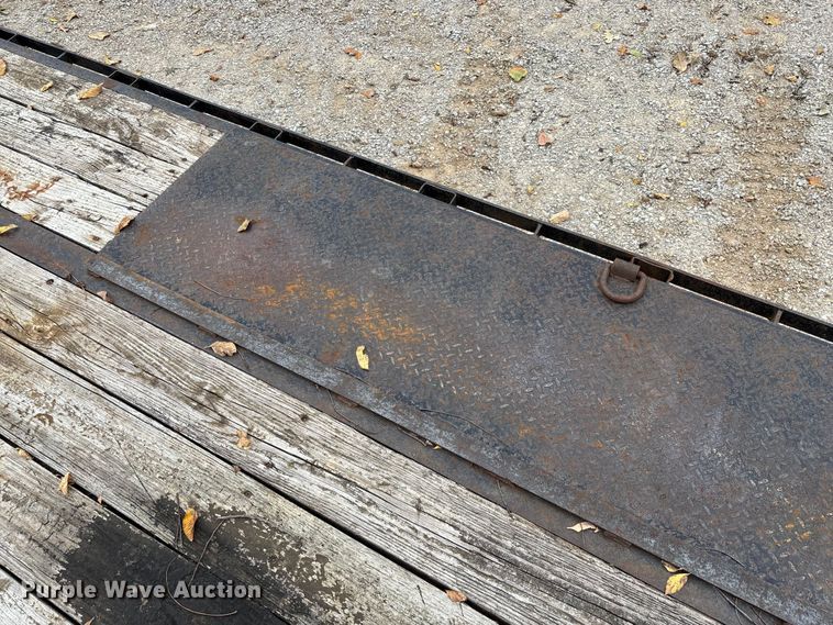 image for item EN5766 2012 Starlite equipment trailer