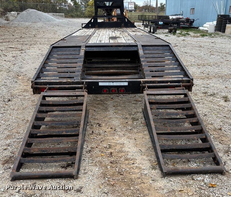 image for item EN5766 2012 Starlite equipment trailer