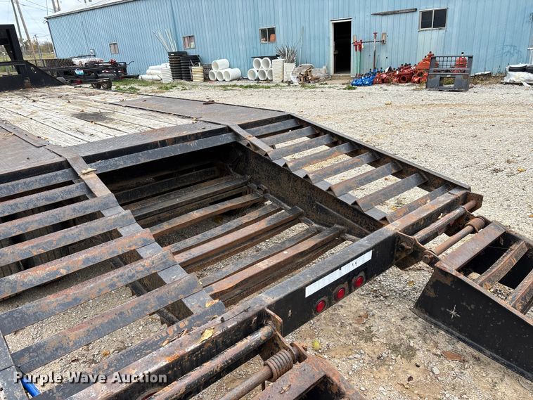 image for item EN5766 2012 Starlite equipment trailer