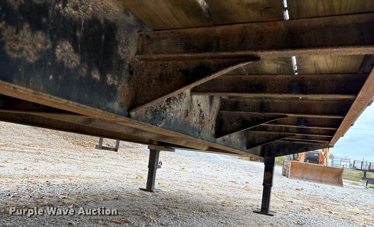 image for item EN5766 2012 Starlite equipment trailer