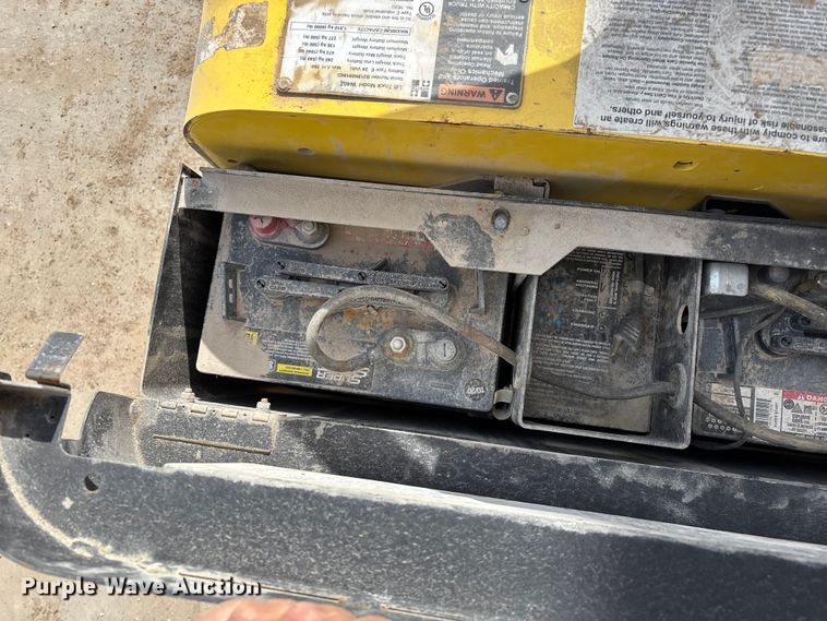 image for item EN5812 Hyster W40Z pallet jack