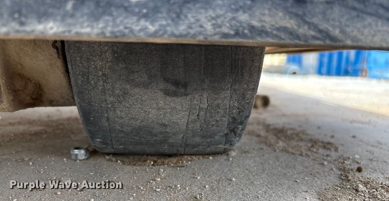 image for item EN5812 Hyster W40Z pallet jack