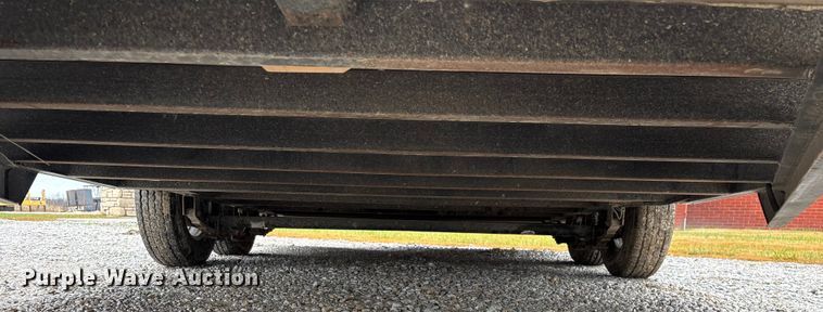 image for item EN5842 2016 MTPA Pro Star Windbreaker enclosed cargo trailer