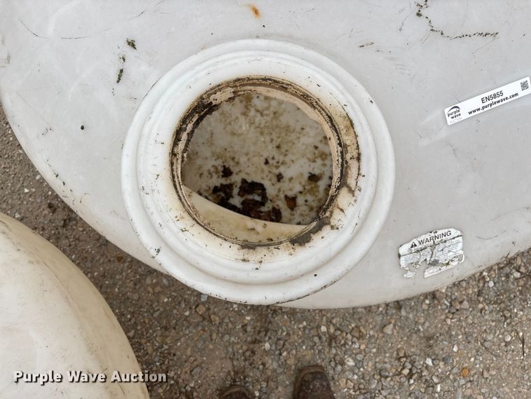 image for item EN5855 (2) poly tanks