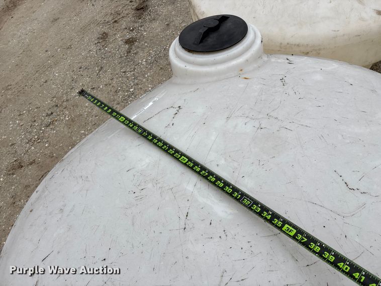 image for item EN5855 (2) poly tanks