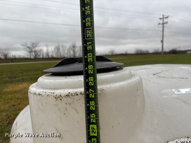 image for item EN5855 (2) poly tanks