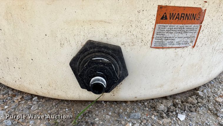 image for item EN5855 (2) poly tanks