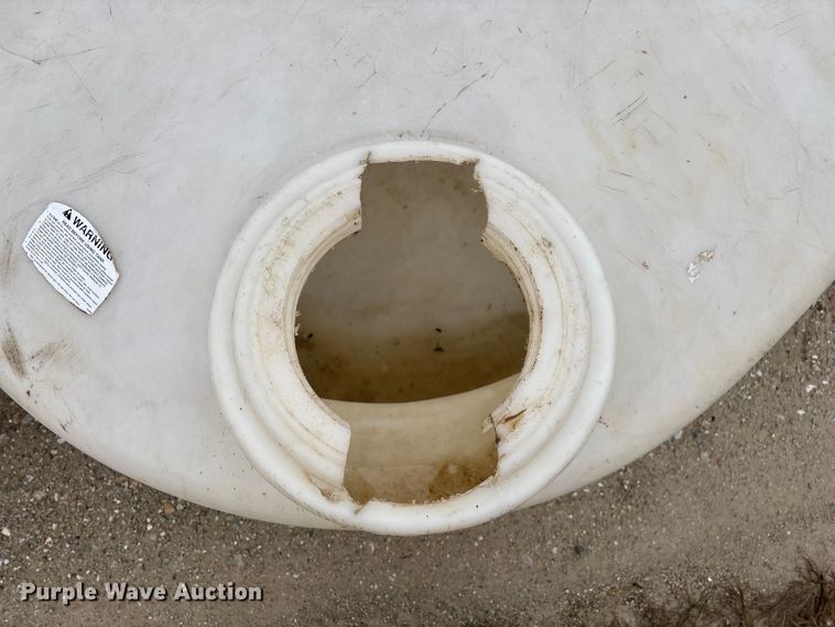 image for item EN5855 (2) poly tanks