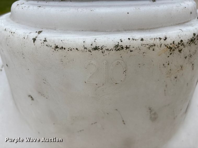 image for item EN5855 (2) poly tanks