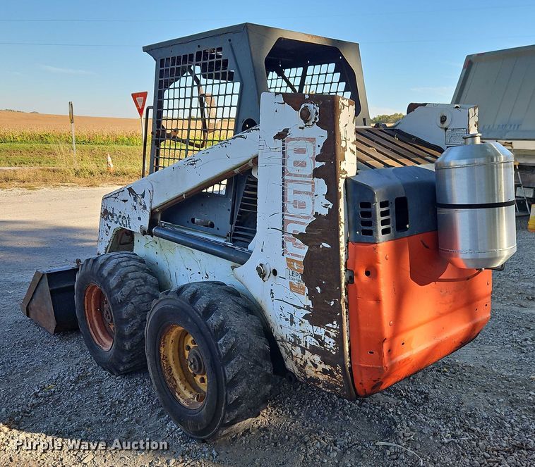 image for item EO4722 1994 Bobcat 853 skid steer loader