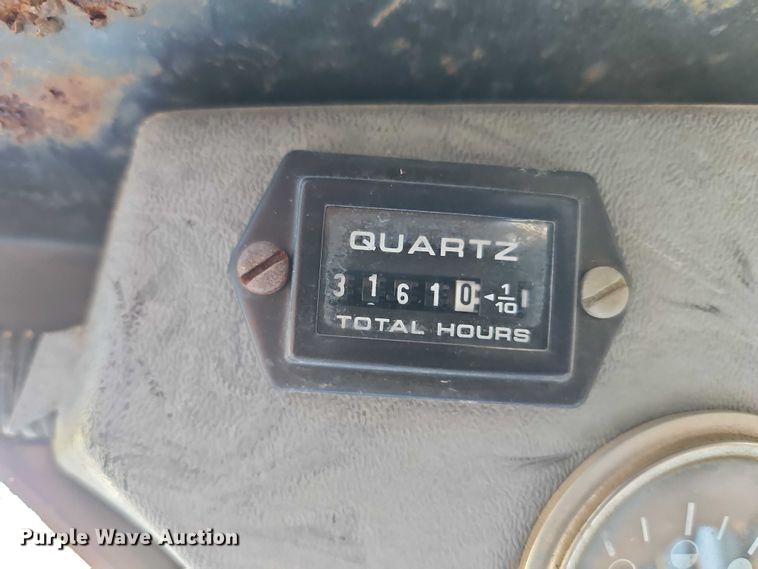 image for item EO4722 1994 Bobcat 853 skid steer loader