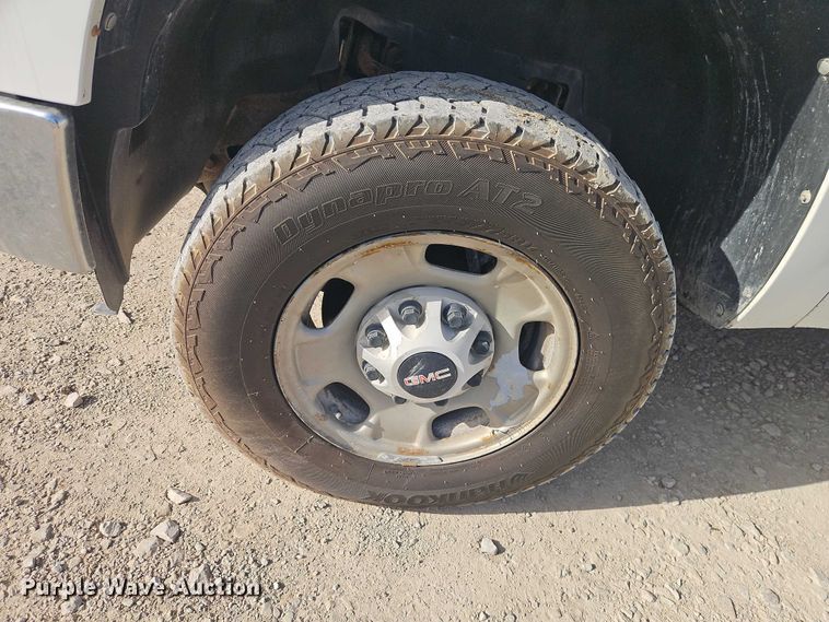 image for item EO4813 2012 GMC Sierra 2500HD utility bed pickup truck