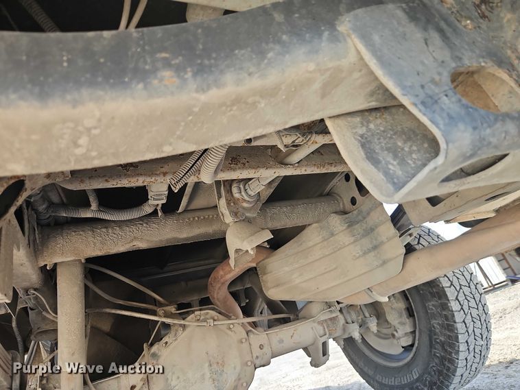 image for item EO4814 2013 Chevrolet Silverado 2500HD Crew Cab utility bed pickup truck