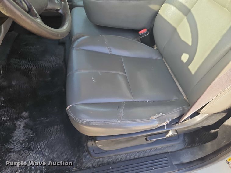 image for item EO4814 2013 Chevrolet Silverado 2500HD Crew Cab utility bed pickup truck