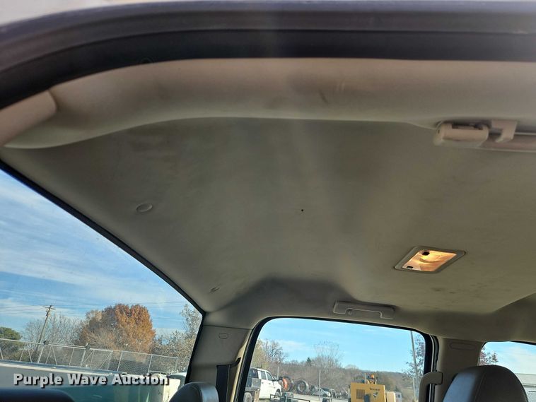 image for item EO4814 2013 Chevrolet Silverado 2500HD Crew Cab utility bed pickup truck