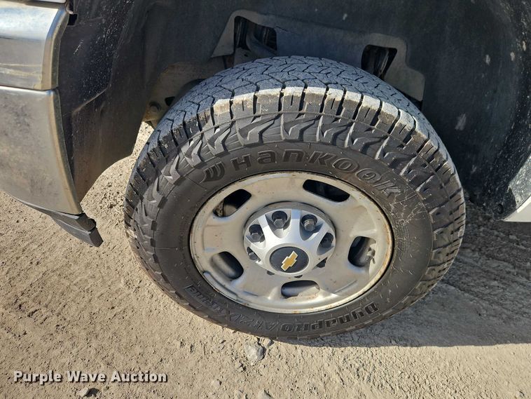 image for item EO4814 2013 Chevrolet Silverado 2500HD Crew Cab utility bed pickup truck