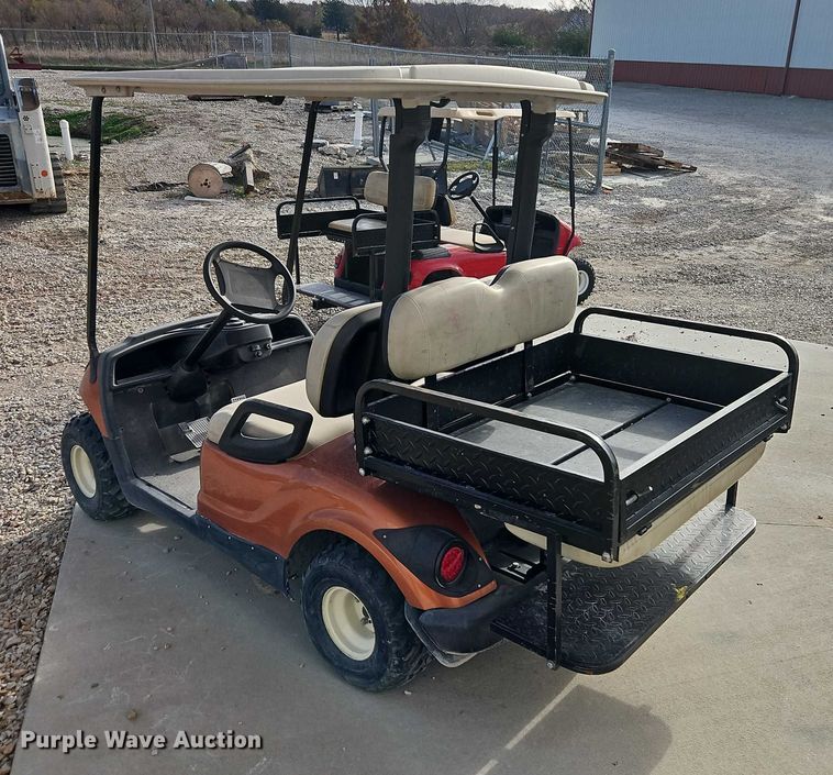 image for item EO4816 Yamaha golf cart