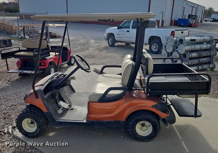 image for item EO4816 Yamaha golf cart