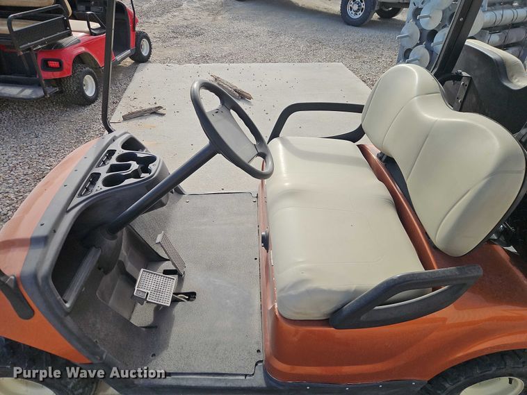 image for item EO4816 Yamaha golf cart