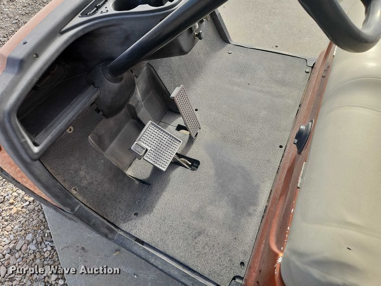 image for item EO4816 Yamaha golf cart