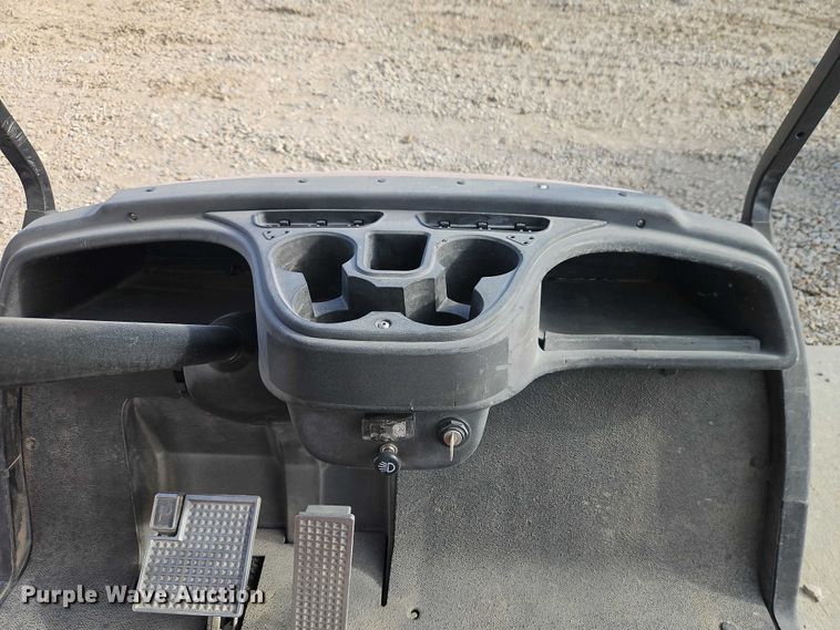 image for item EO4816 Yamaha golf cart