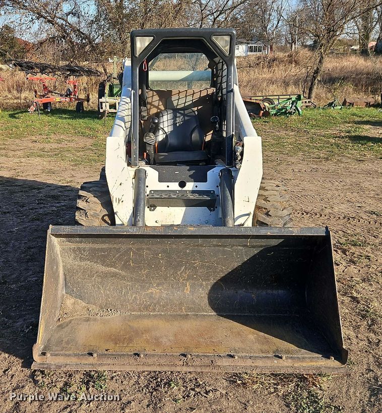 image for item EO4819 2009 Bobcat S250 skid steer loader