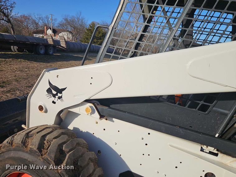 image for item EO4819 2009 Bobcat S250 skid steer loader