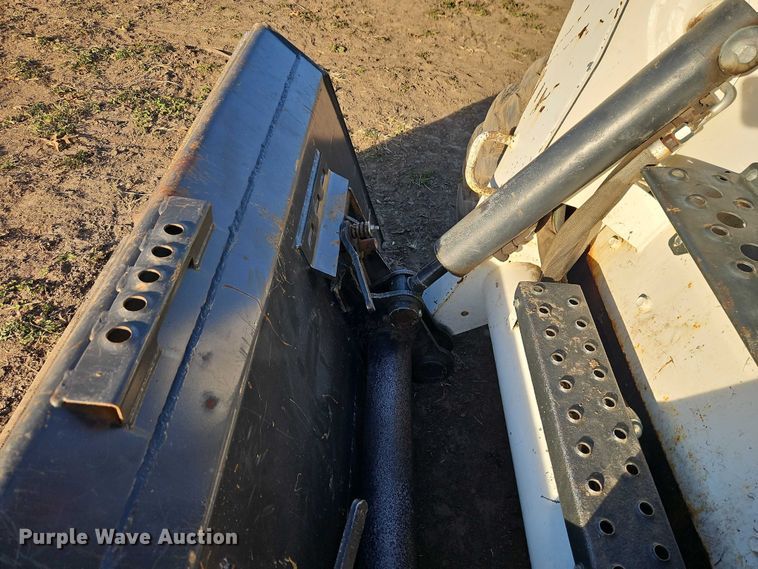 image for item EO4819 2009 Bobcat S250 skid steer loader