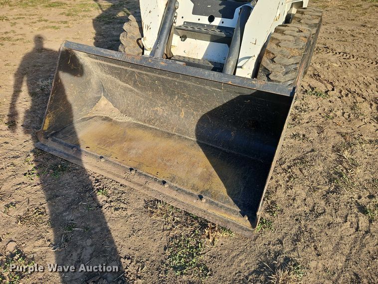 image for item EO4819 2009 Bobcat S250 skid steer loader